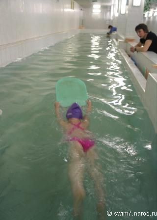Тренировки по обучению плаванию для взрослых